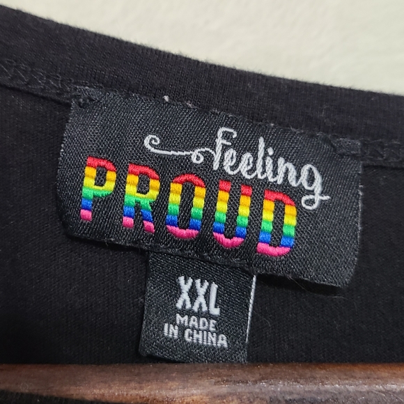 Feeling Proud Women's Rainbow Heart Pride Short Sleeve Tee Size XXL - Picture 4 of 5